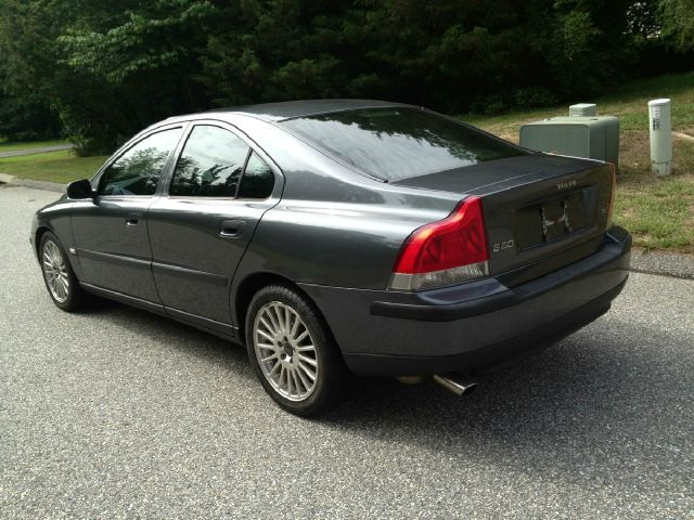 2004 Volvo S60 4WD 4dr Sport