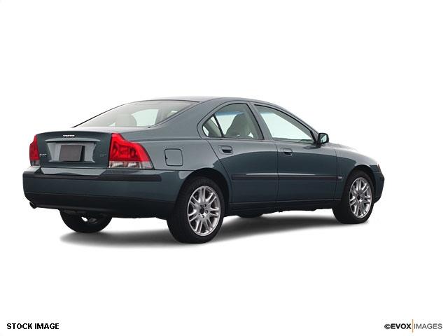 2004 Volvo S60 4WD 4dr Sport