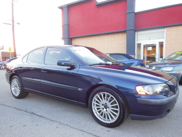 2004 Volvo S60 4WD 4dr Sport