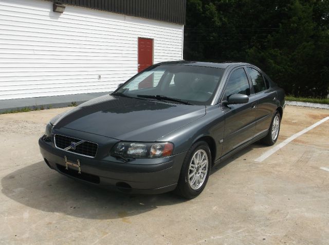 2004 Volvo S60 4WD 4dr Sport