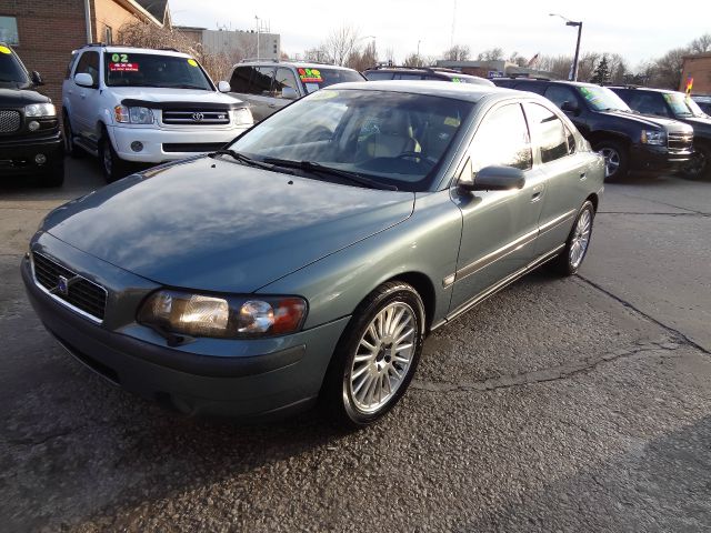 2004 Volvo S60 4WD 4dr Sport