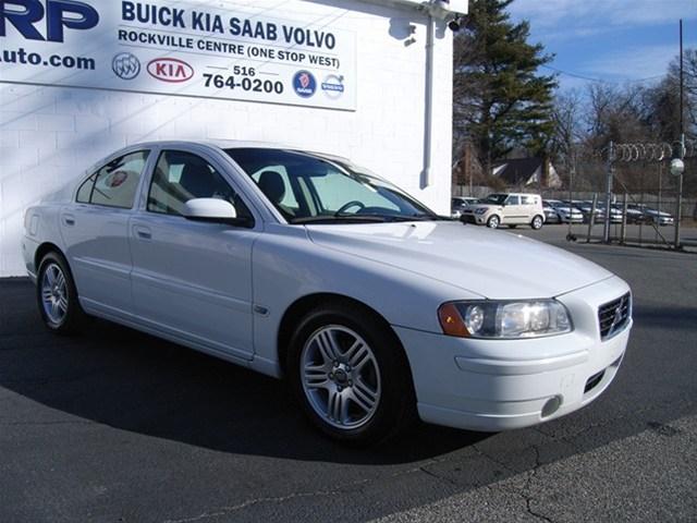 2005 Volvo S60 4WD 4dr Sport