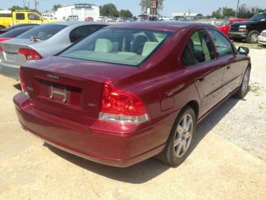 2005 Volvo S60 4WD 4dr Sport