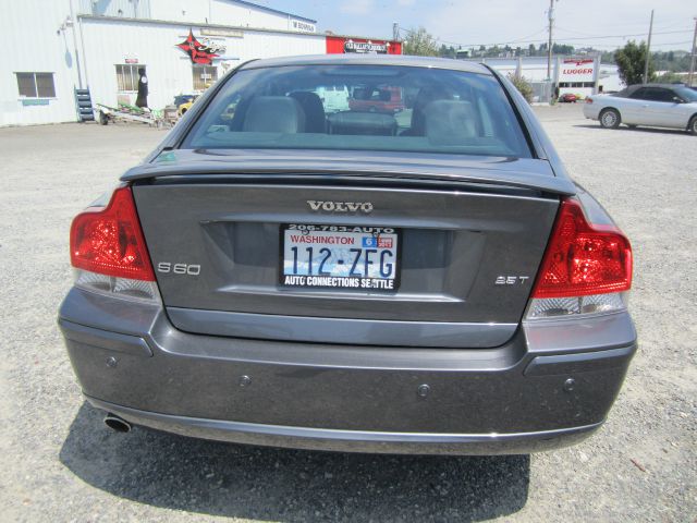 2005 Volvo S60 4WD 4dr Sport