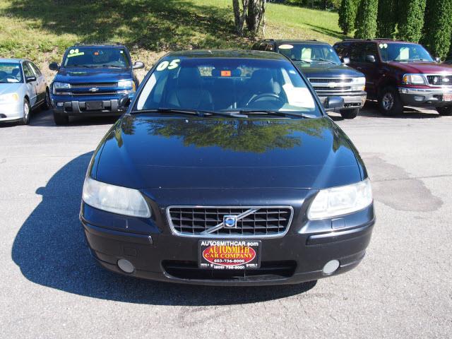 2005 Volvo S60 4WD 4dr Sport