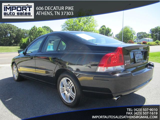 2005 Volvo S60 4WD 4dr Sport