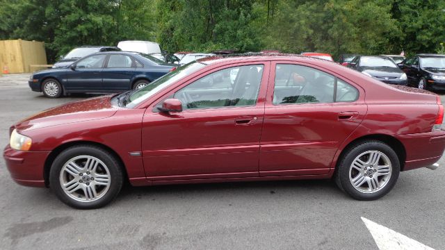 2005 Volvo S60 Sport 4x4 SUV