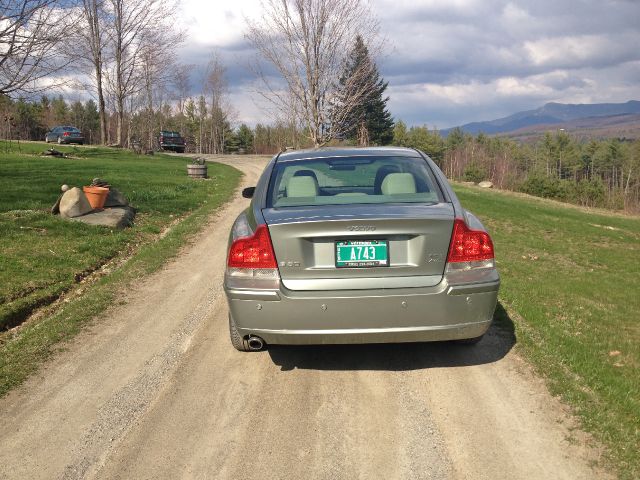 2006 Volvo S60 Sport 4x4 SUV