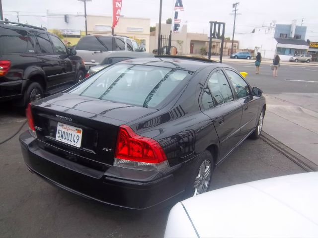 2007 Volvo S60 4WD 4dr Sport