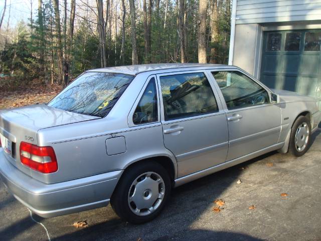 1998 Volvo S70 Base