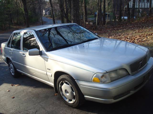 1998 Volvo S70 Base