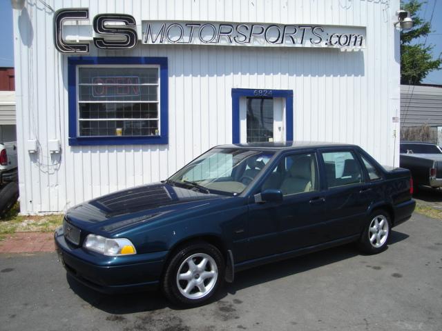 1998 Volvo S70 Base