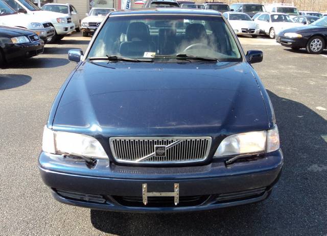 1998 Volvo S70 Base