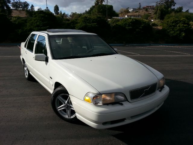 1998 Volvo S70 XR 1 Owner Carfax