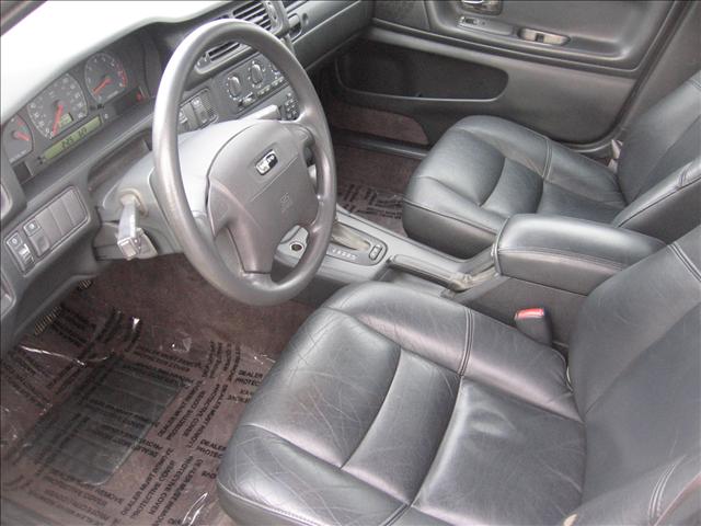 1998 Volvo S70 Base