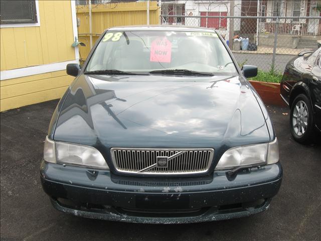 1998 Volvo S70 Base