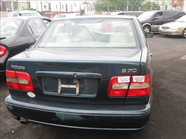 1998 Volvo S70 Base