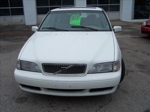 1998 Volvo S70 Base