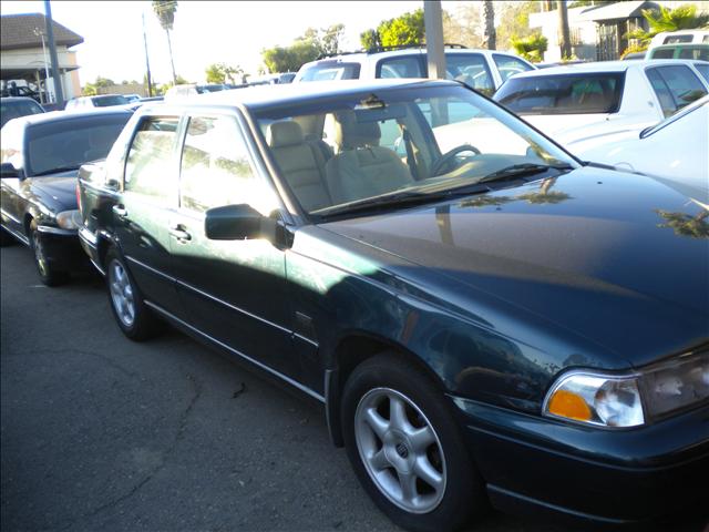 1998 Volvo S70 Base