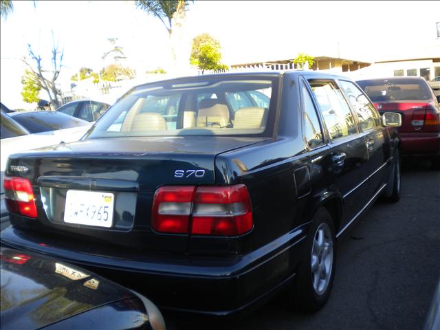 1998 Volvo S70 Base