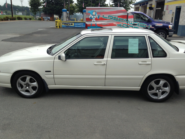 1998 Volvo S70 4X4 ED. Bauer EL