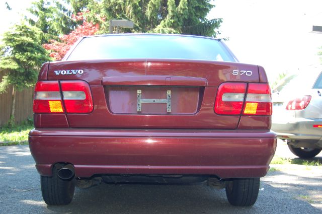 1998 Volvo S70 Base