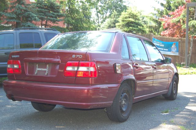 1998 Volvo S70 Base