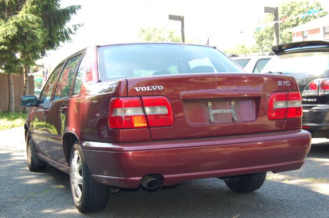 1998 Volvo S70 Base