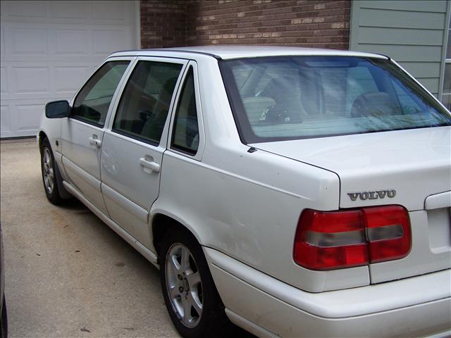 1999 Volvo S70 Unknown