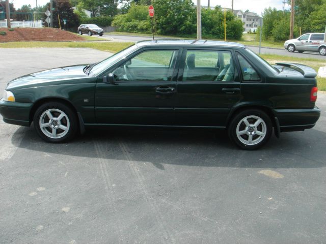 1999 Volvo S70 ST VERY LOW Miles