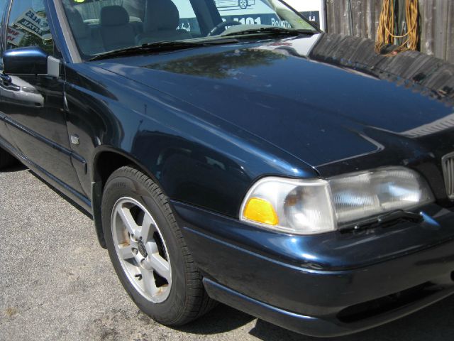 1999 Volvo S70 ST VERY LOW Miles