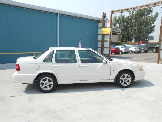 1999 Volvo S70 ST VERY LOW Miles