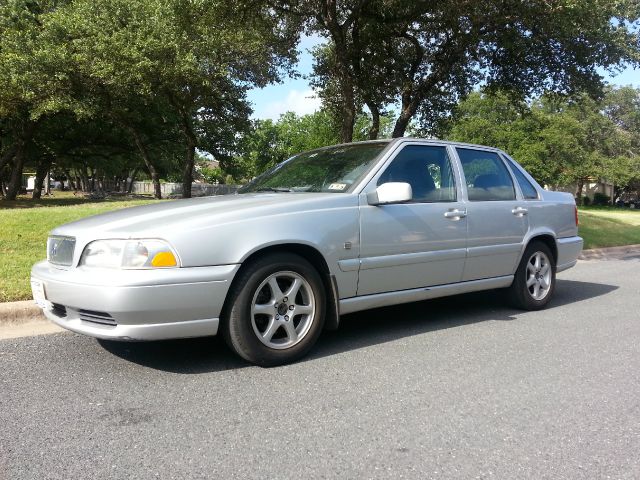 2000 Volvo S70 LS Special Value