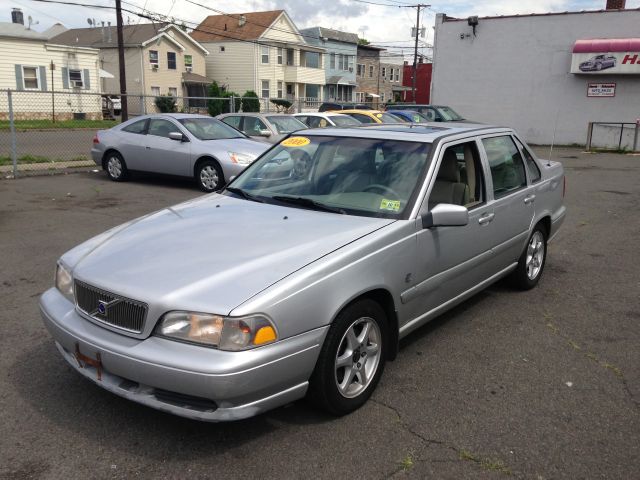 2000 Volvo S70 Prerunner SR5