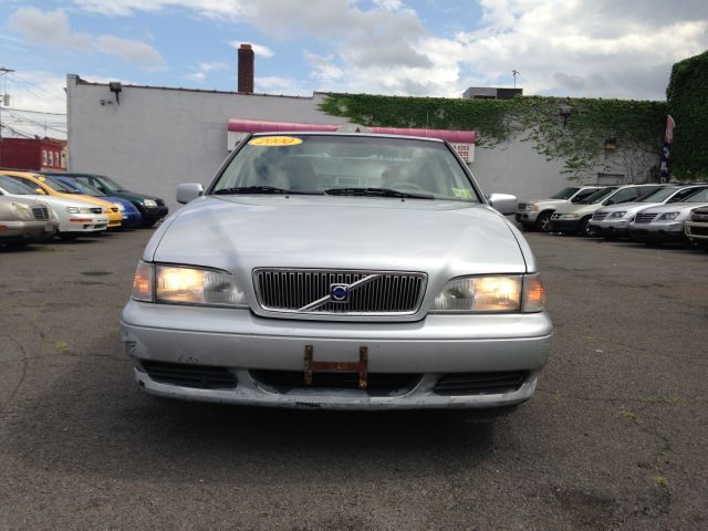 2000 Volvo S70 Prerunner SR5