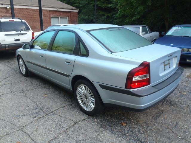 2000 Volvo S80 LE 4x4 SUV