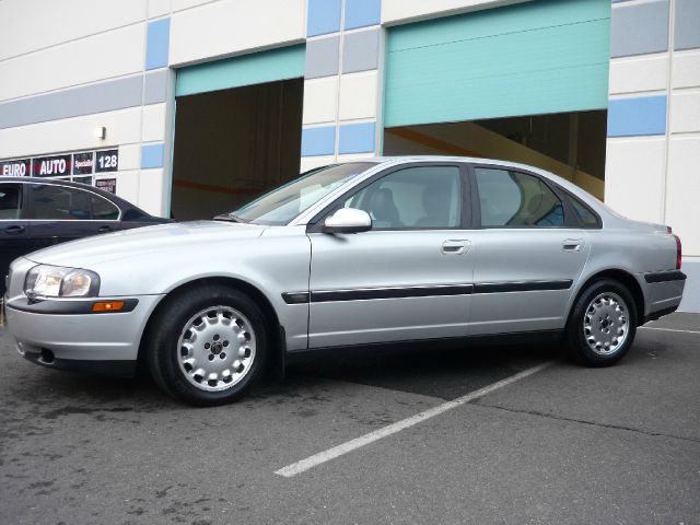 2000 Volvo S80 4X4 - ONE Owner