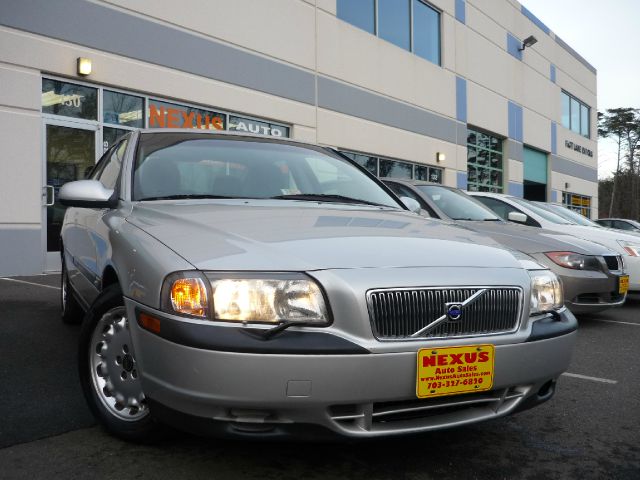 2000 Volvo S80 4X4 - ONE Owner