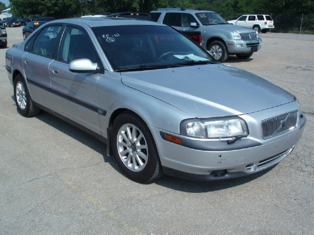 2000 Volvo S80 4X4 - ONE Owner