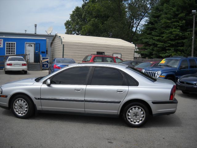 2000 Volvo S80 4X4 - ONE Owner