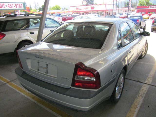 2000 Volvo S80 LE 4x4 SUV