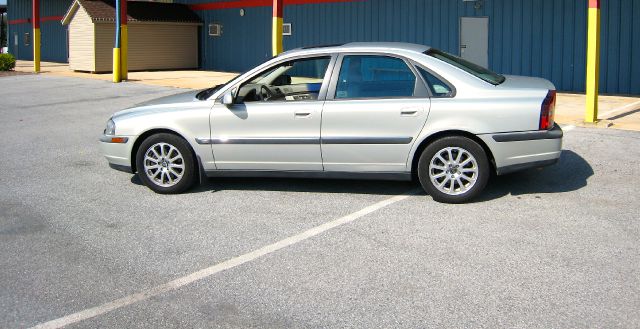 2000 Volvo S80 4X4 - ONE Owner