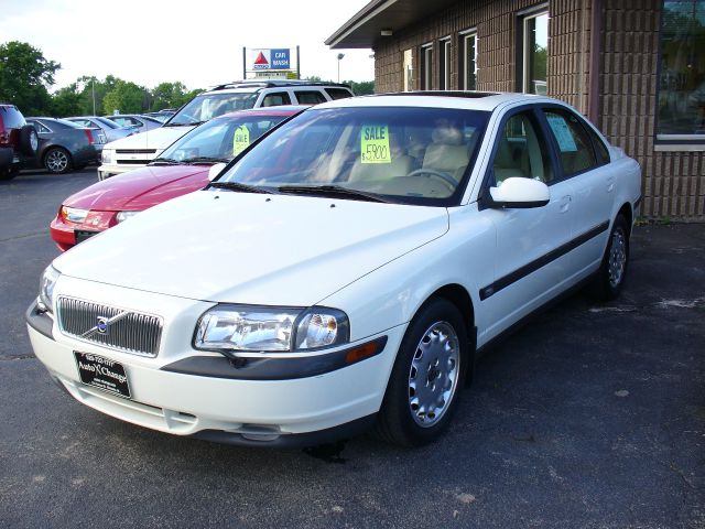 2000 Volvo S80 4X4 - ONE Owner