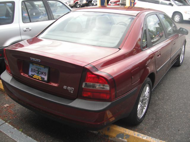 2000 Volvo S80 LE 4x4 SUV