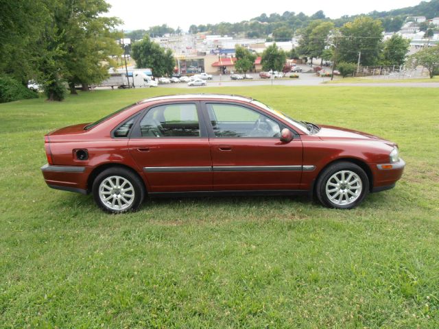 2000 Volvo S80 4X4 - ONE Owner