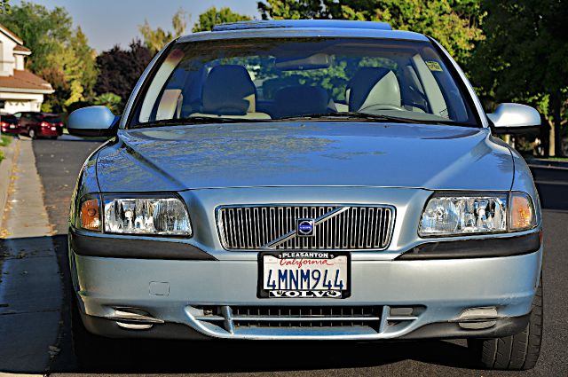 2000 Volvo S80 4X4 - ONE Owner