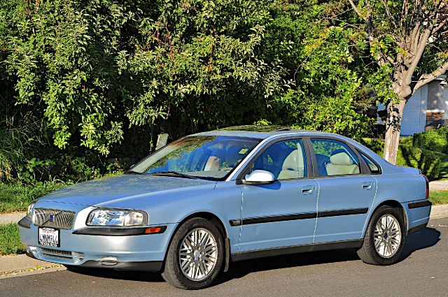 2000 Volvo S80 4X4 - ONE Owner