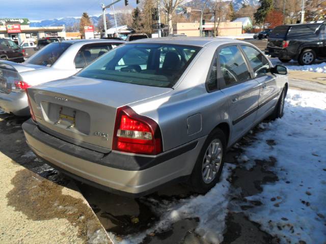 2000 Volvo S80 LE 4x4 SUV