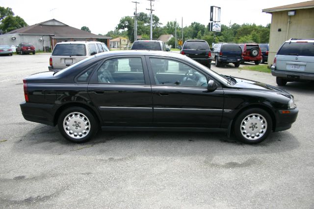 2000 Volvo S80 4X4 - ONE Owner