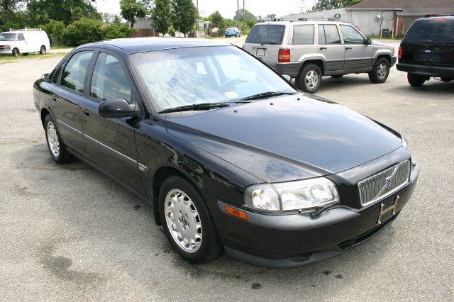 2000 Volvo S80 4X4 - ONE Owner